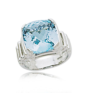 Blue Topaz Ring in White Gold image: 14KW STEPPED SIDE W/SQRE